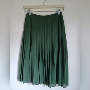 Ann Taylor Green Pleated Skirt